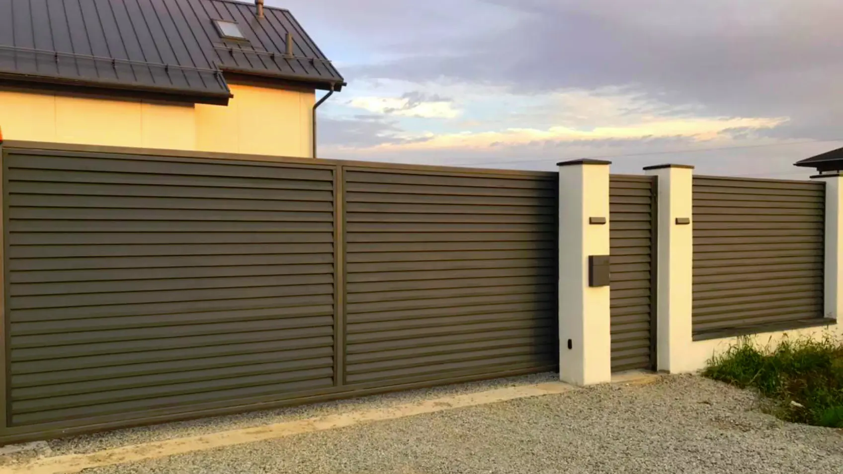 Фото 4 двусторонний забор Реснички 7024 МАТТЕ Серый Графит матовый