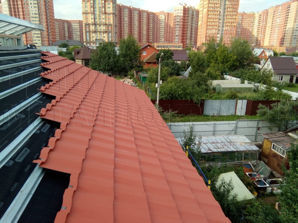 Металлочерепица Геркулес 8004 терракотовый Стальной Бархат от Центра Металокровли в Владивостоке