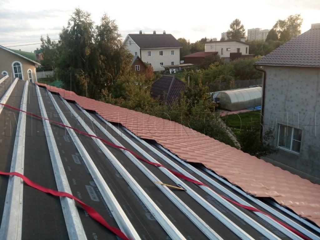 Металлочерепица Геркулес 8004 терракотовый Стальной Бархат от Центра Металлокровли в Владивостоке